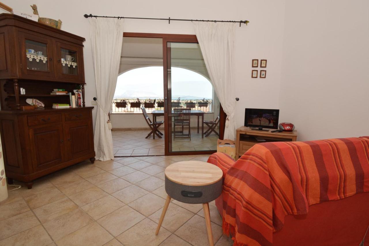 Citai Con Splendida Vista Mare Appartement San Teodoro  Buitenkant foto